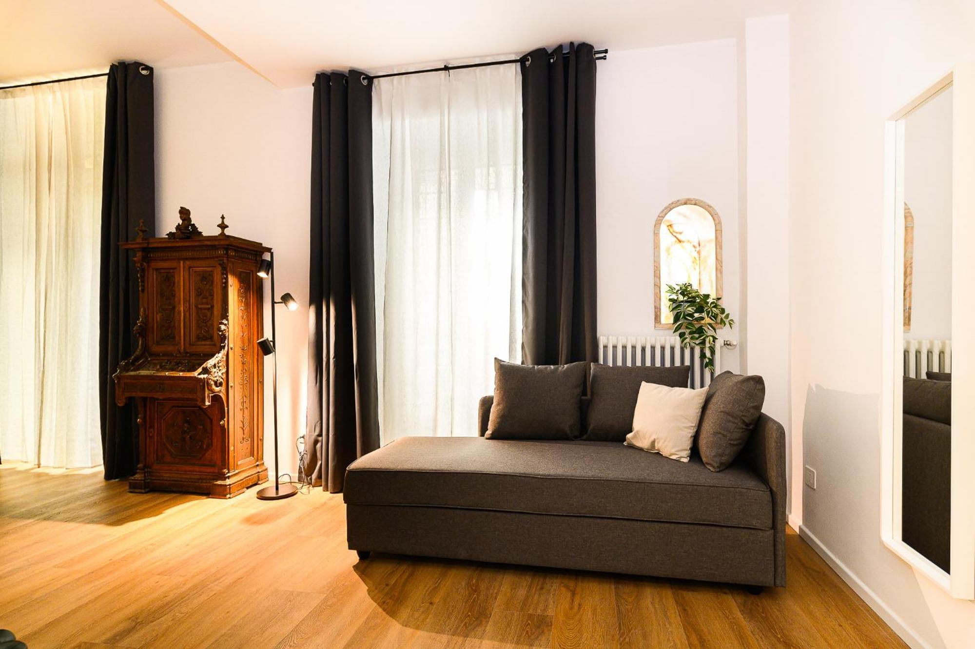 Near Vatican By Ndp Rent Apartment