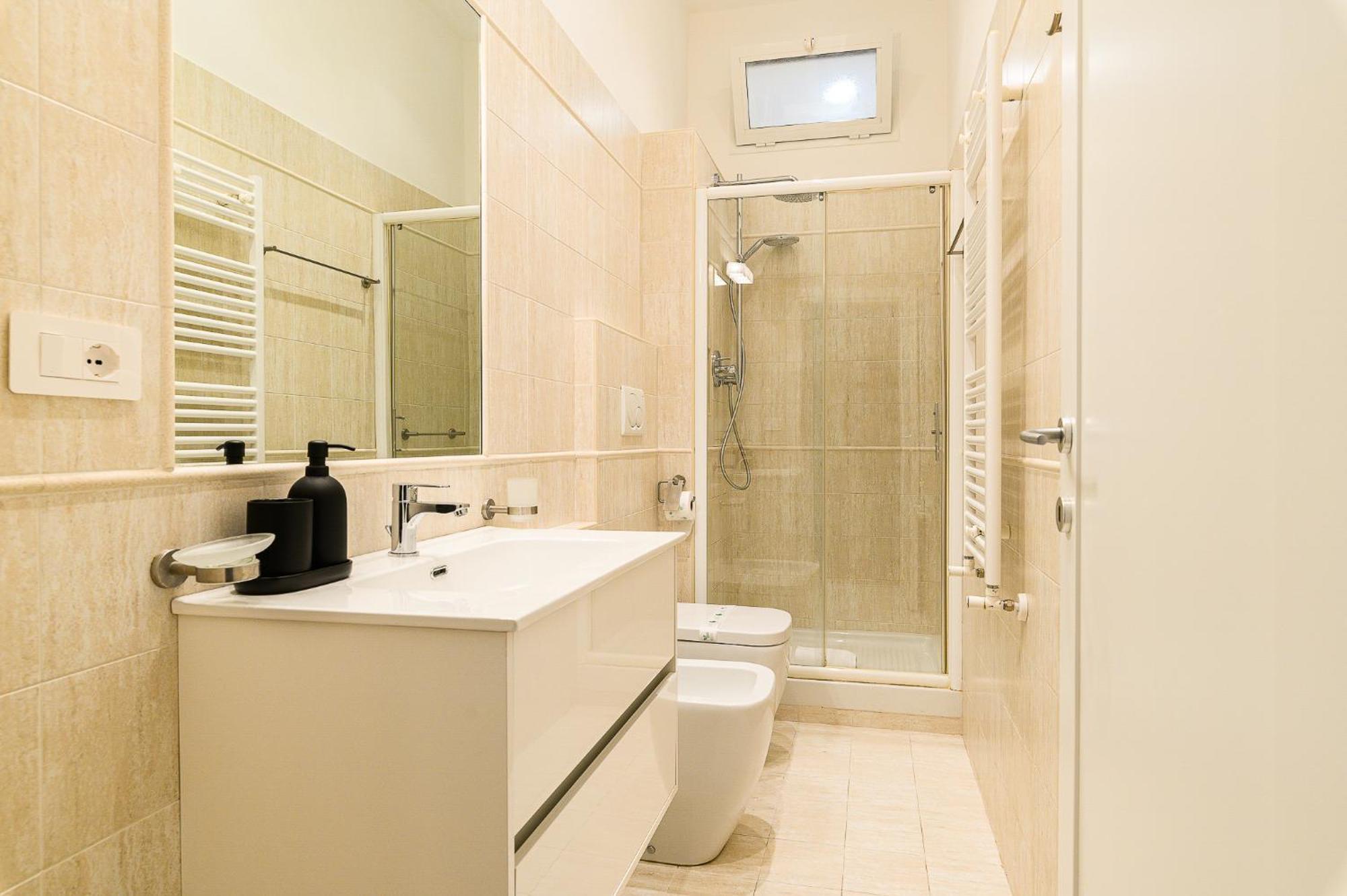 Near Vatican By Ndp Rent Apartment