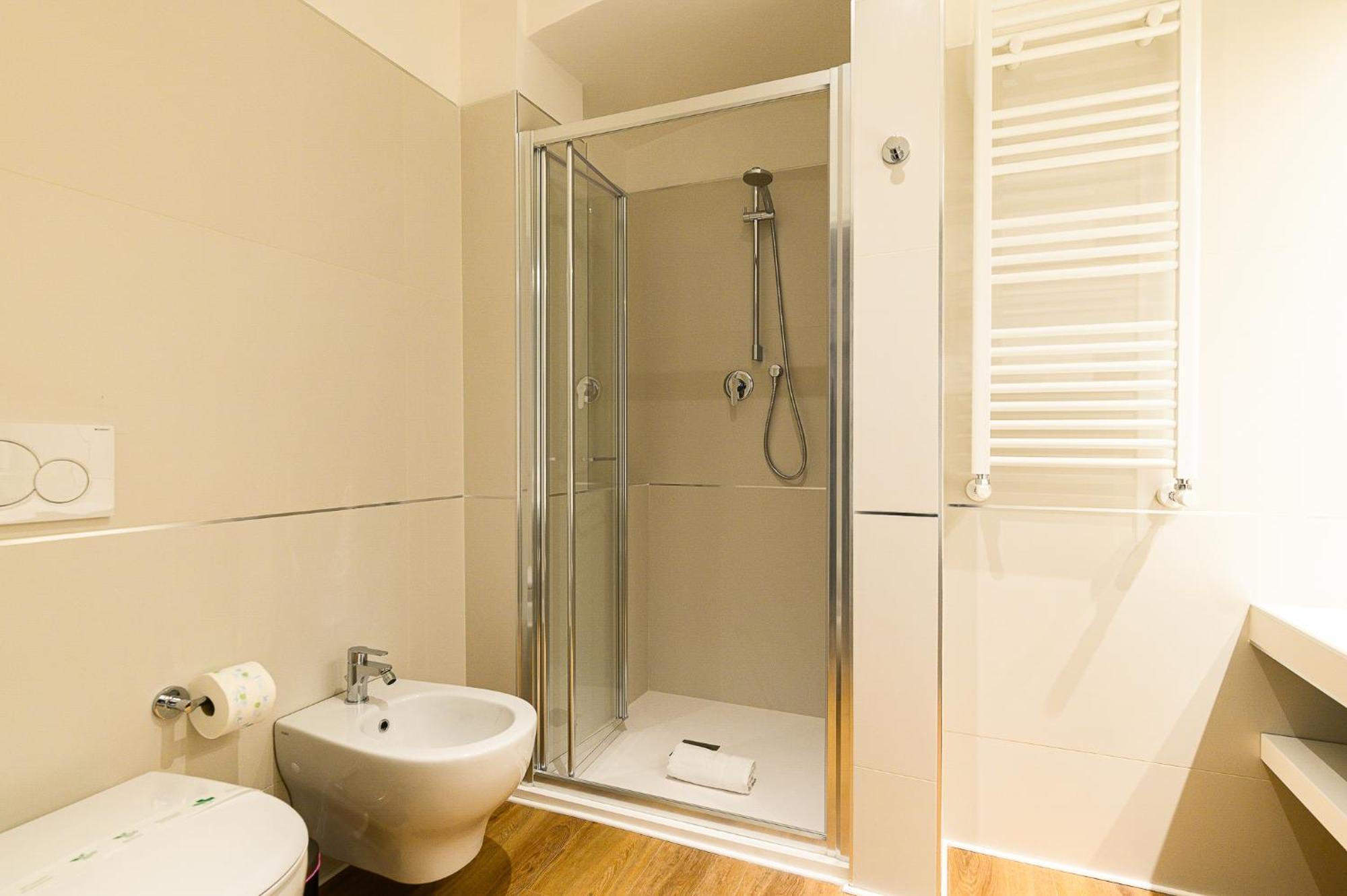 Near Vatican By Ndp Rent Apartment