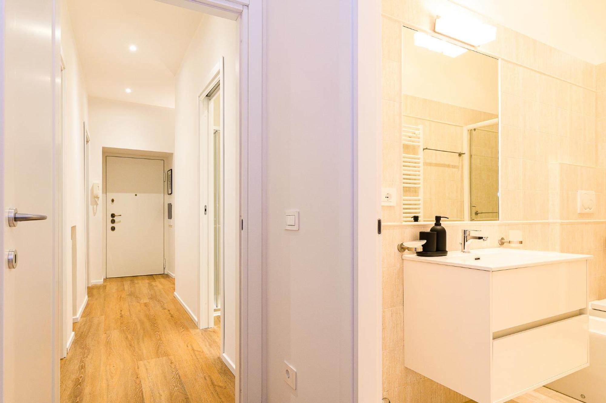 Near Vatican By Ndp Rent Apartment *